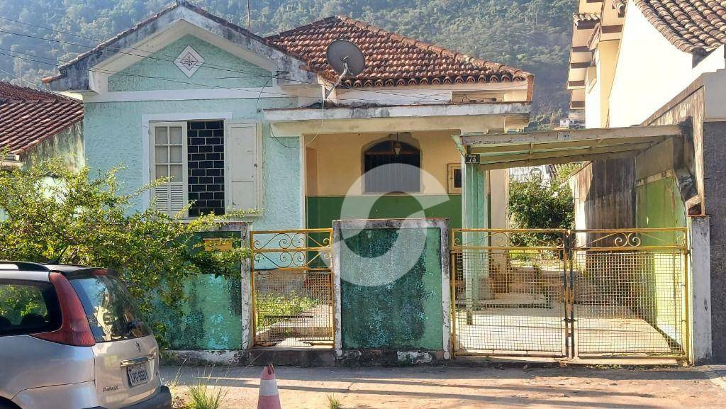 Casa à venda com 2 quartos, 126m² - São Francisco,Niterói