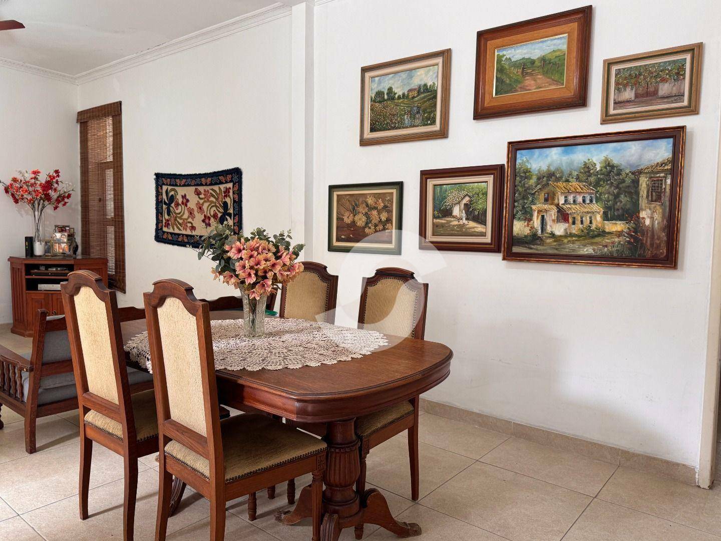 Casa à venda com 2 quartos, 180m² - Icaraí,Niterói