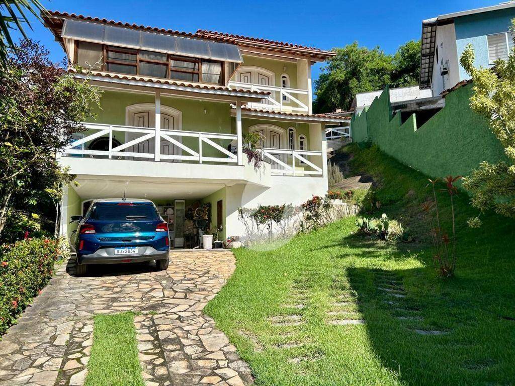 Casa à venda com 4 quartos, 247m² - Piratininga,Niterói