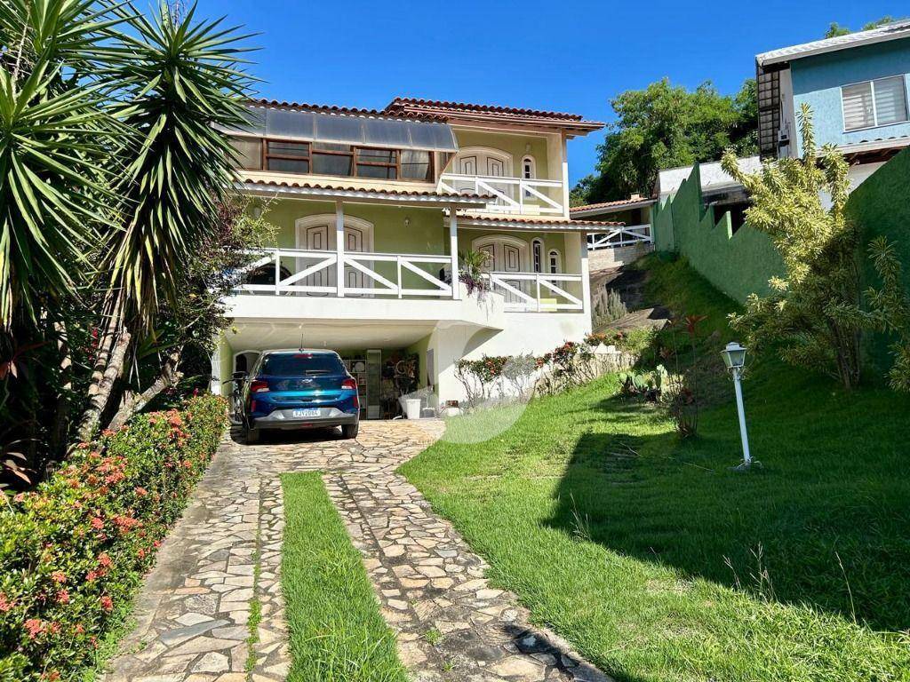 Casa à venda com 4 quartos, 247m² - Piratininga,Niterói