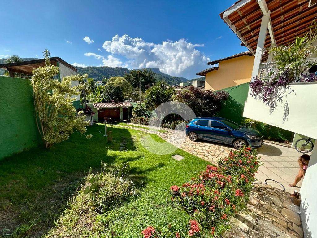 Casa à venda com 4 quartos, 247m² - Piratininga,Niterói