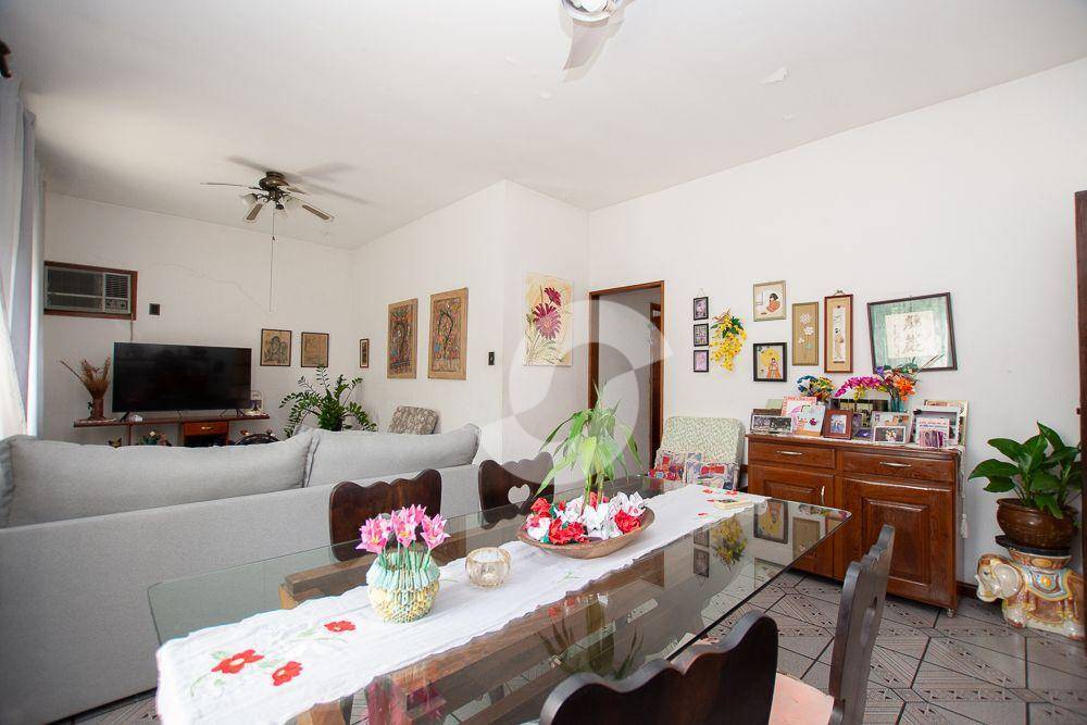 Casa à venda com 3 quartos, 183m² - Piratininga,Niterói