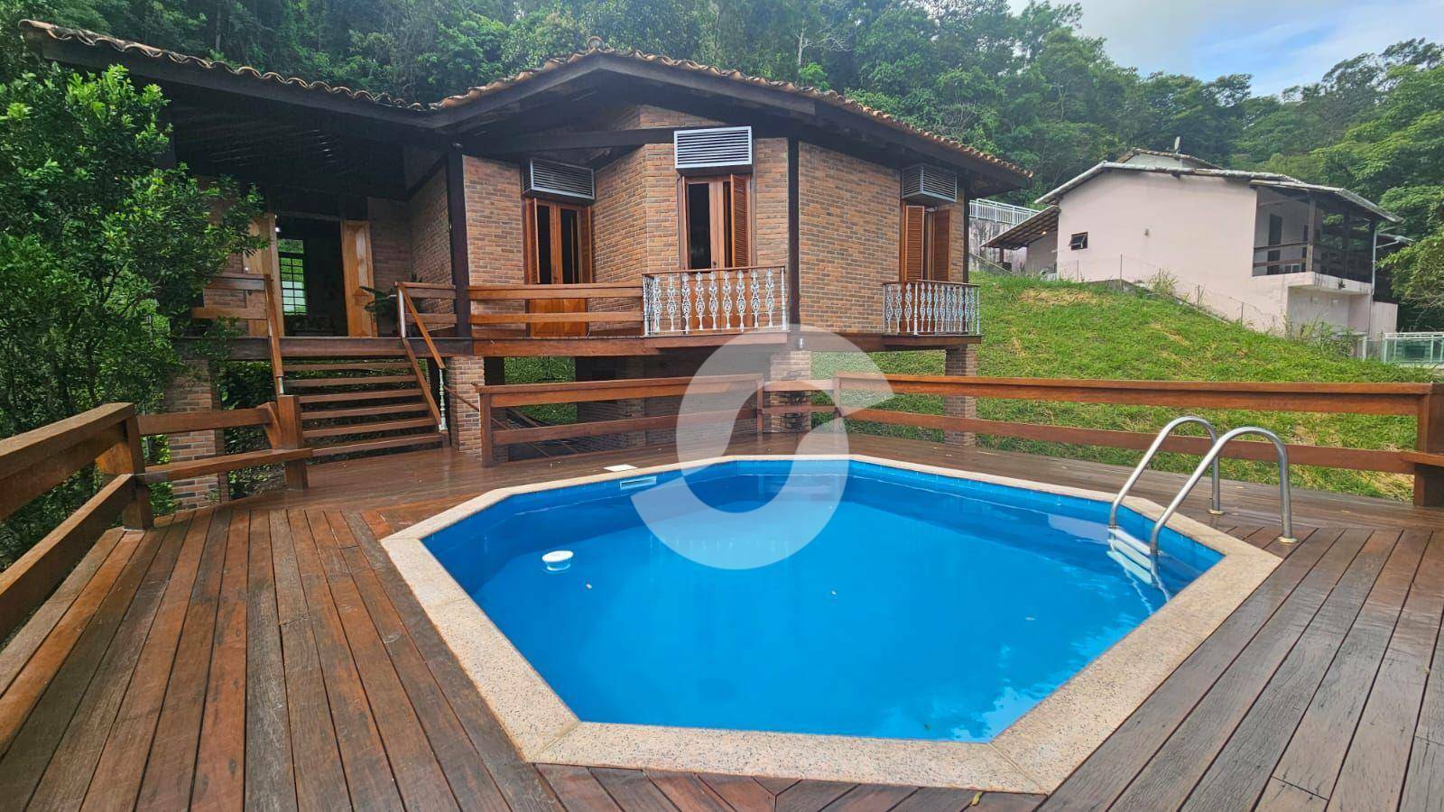 Casa à venda com 3 quartos, 164m² - Serra Grande,Niterói