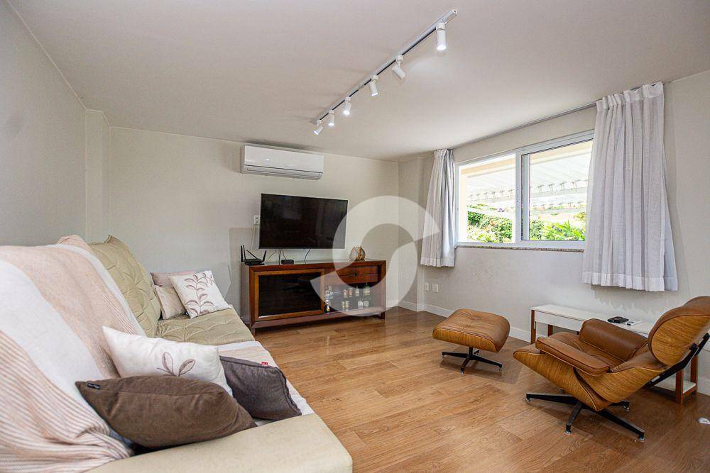  - Casa alto padrão,  duplex, 4  quartos, laser completo,310 m² por R$ 1.490.000 - Rua do Country,- Pendotiba - Niterói/RJ