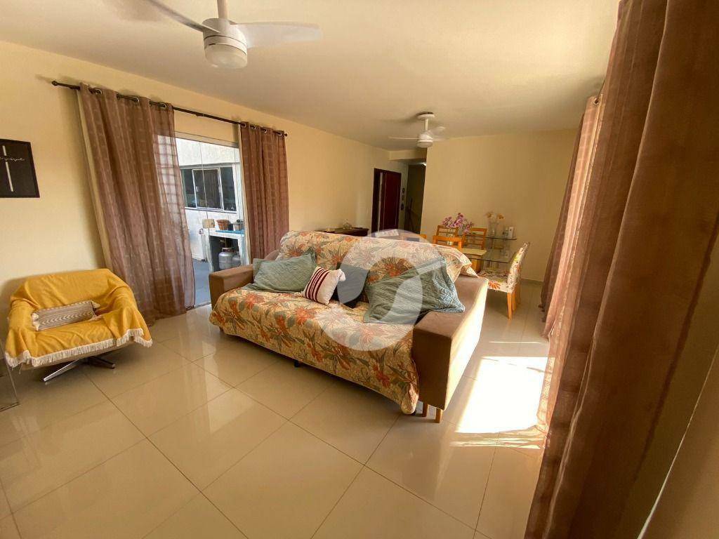 Casa à venda com 4 quartos, 256m² - Maria Paula,Niterói
