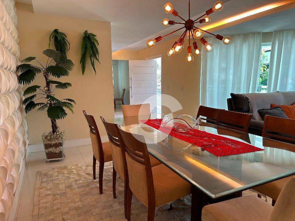 Casa à venda com 3 quartos, 300m² - Piratininga,Niterói