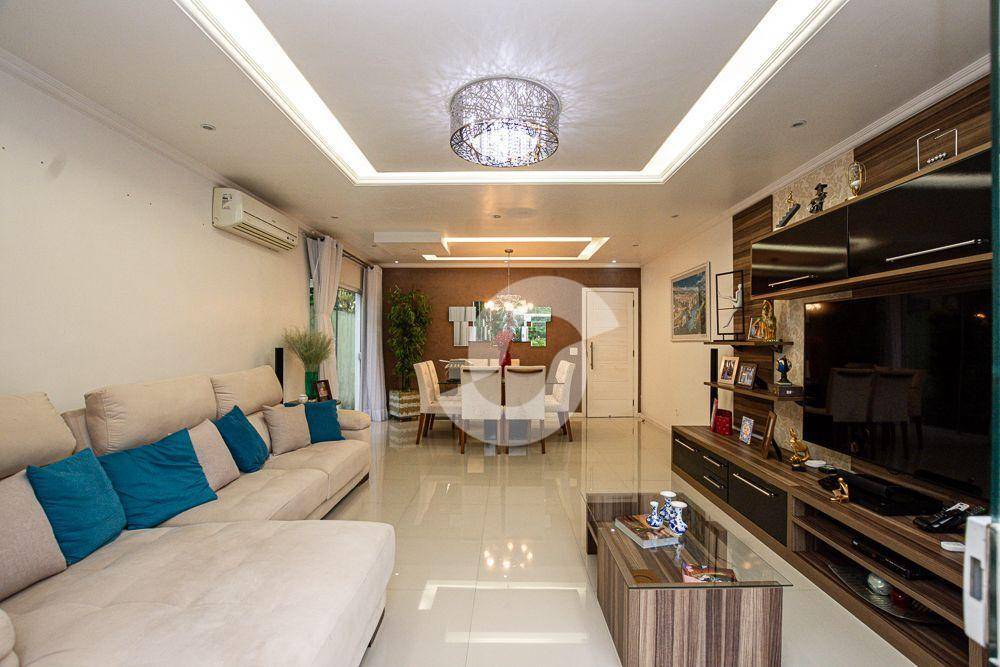 Casa à venda com 4 quartos, 165m² - Maria Paula,Niterói