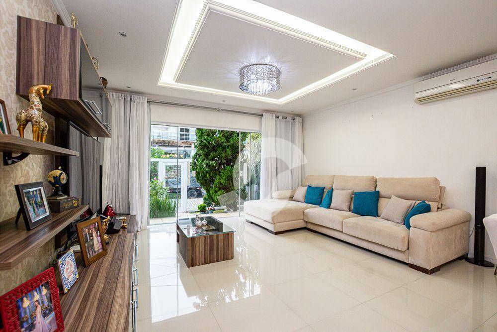  - Casa com 4 dormitórios à venda, 165 m² por R$ 1.100.000,00 - Maria Paula - Niterói/RJ