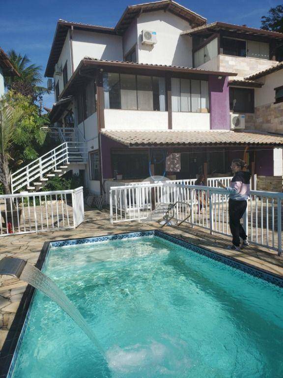 Casa à venda com 4 quartos, 320m² - Pendotiba,Niterói