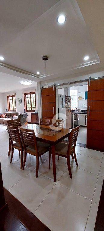  - Casa com 3 dormitórios à venda, 182 m² por R$ 2.300.000,00 - Engenho do Mato - Niterói/RJ