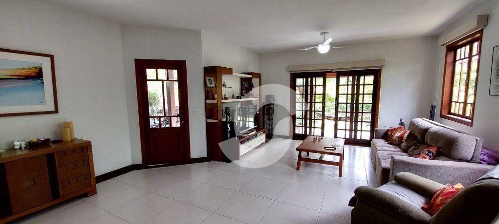 Casa à venda com 3 quartos, 182m² - Engenho do Mato,Niterói