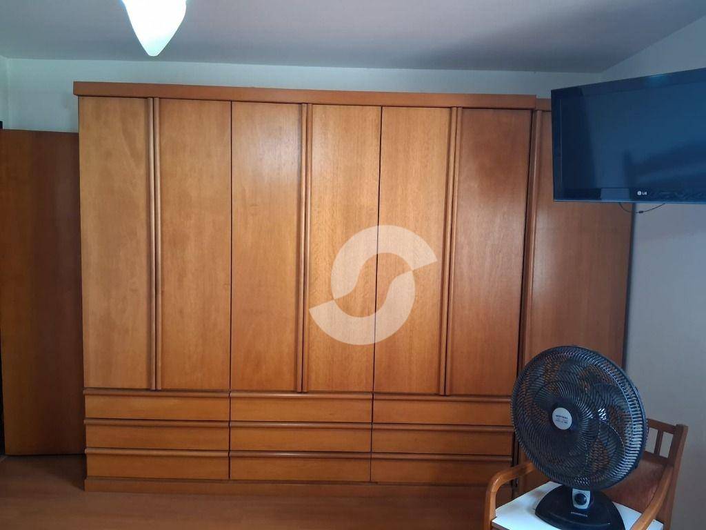 Casa à venda com 5 quartos, 284m² - Piratininga,Niterói