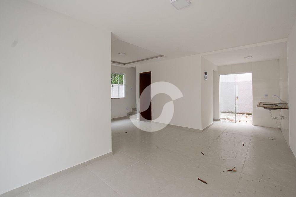 Casa à venda com 4 quartos, 98m² - Itacoatiara,Niterói