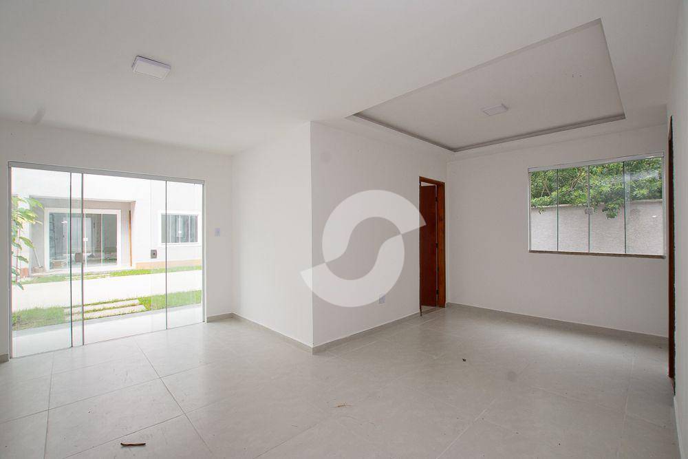 Casa à venda com 4 quartos, 98m² - Itacoatiara,Niterói
