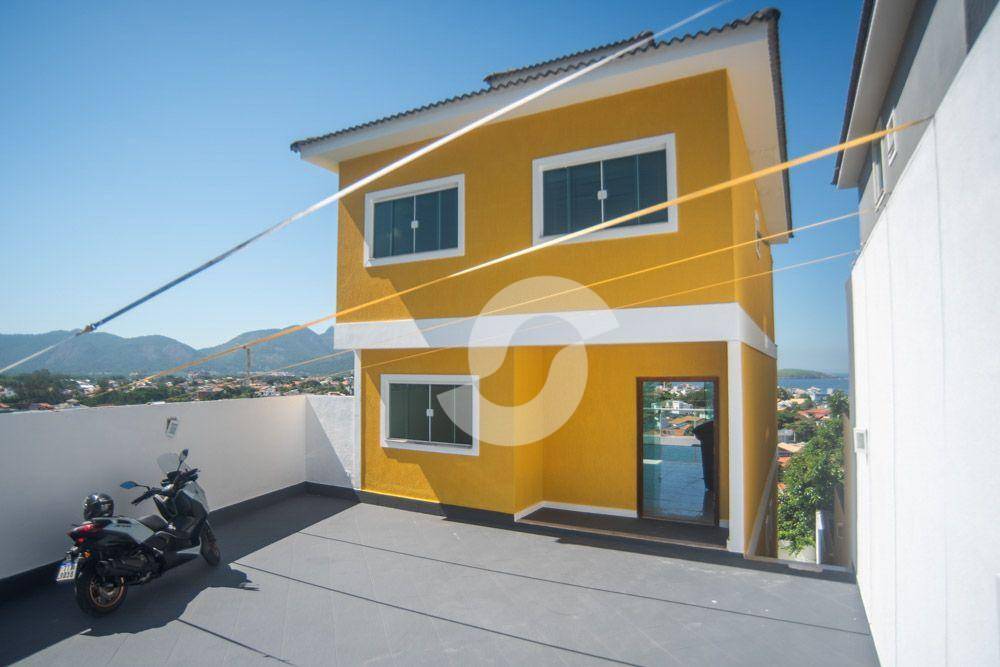 - Casa com 4 quartos sendo 4 suítes e vista deslumbrante em Cambonhias