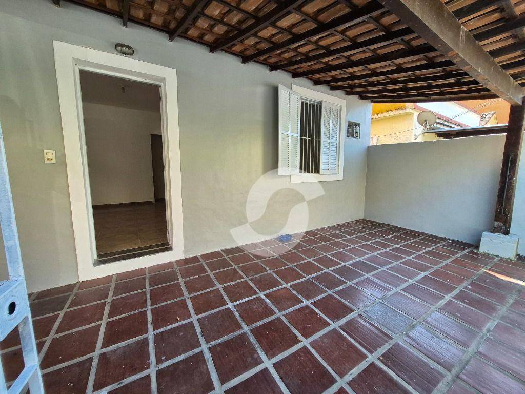 Casa à venda com 2 quartos, 105m² - Centro,Niterói