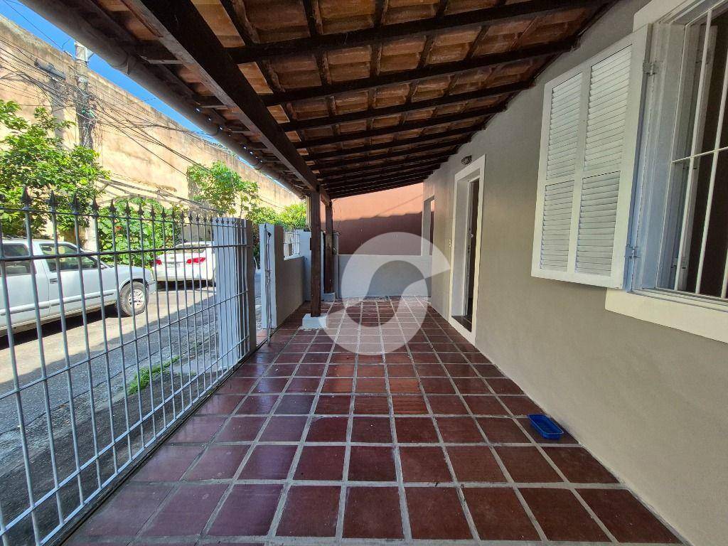 Casa à venda com 2 quartos, 105m² - Centro,Niterói