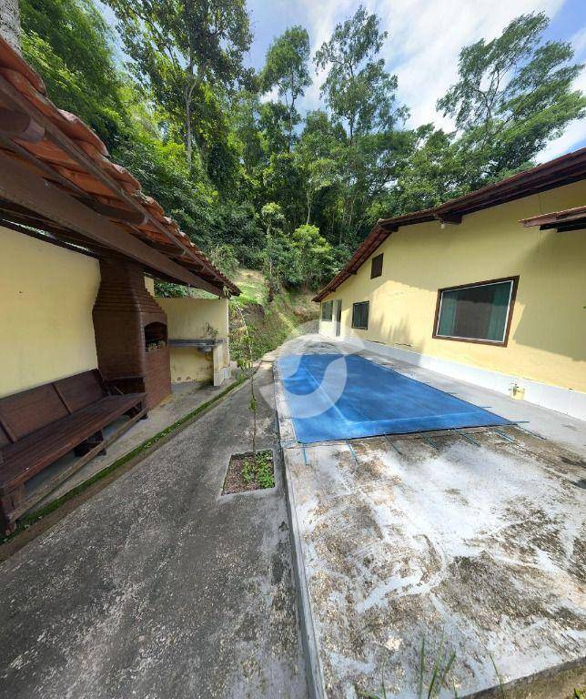 Casa à venda com 2 quartos, 130m² - Serra Grande,Niterói