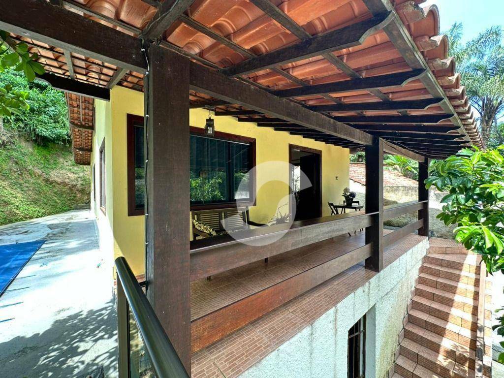 Casa à venda com 2 quartos, 130m² - Serra Grande,Niterói