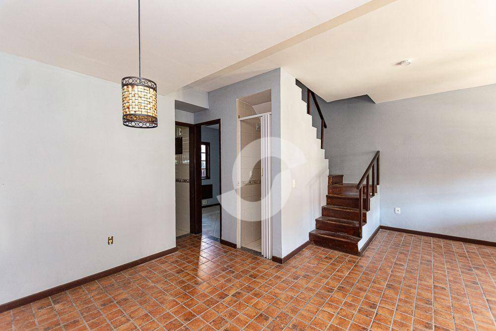 Casa à venda com 4 quartos, 134m² - Serra Grande,Niterói