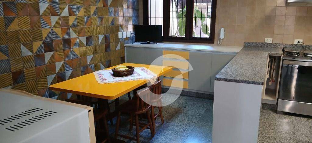Casa à venda com 4 quartos, 445m² - Itacoatiara,Niterói