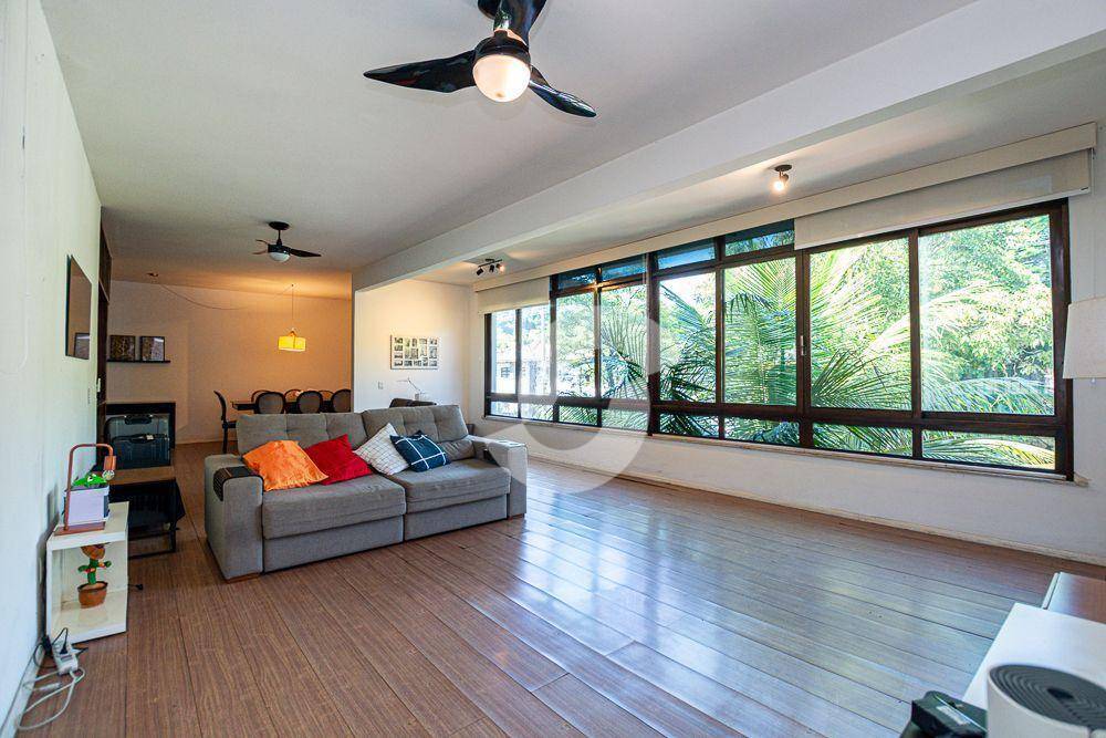 Casa à venda com 6 quartos, 390m² - São Francisco,Niterói