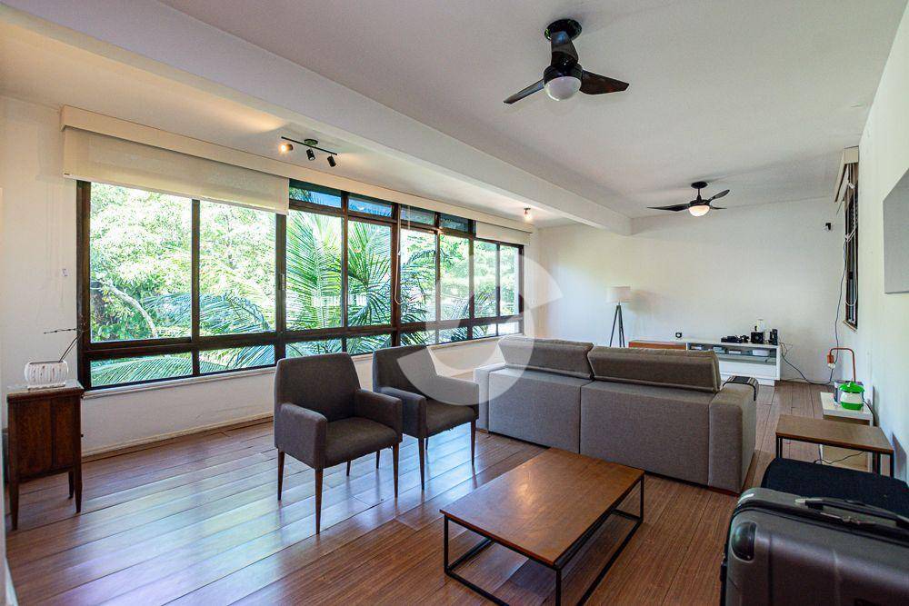  - Casa com 6 dormitórios à venda, 390 m² por R$ 1.800.000,00 - São Francisco - Niterói/RJ