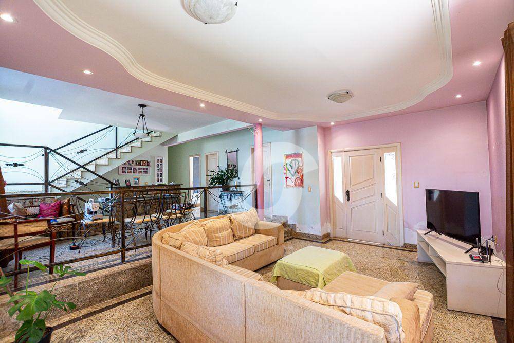 Casa à venda com 4 quartos, 263m² - Várzea das Moças,Niterói