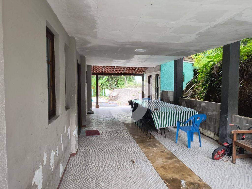 Casa à venda com 4 quartos, 270m² - Pendotiba,Niterói