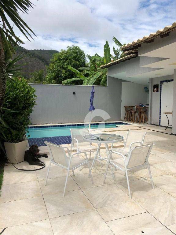 Casa à venda com 4 quartos, 300m² - Itacoatiara,Niterói
