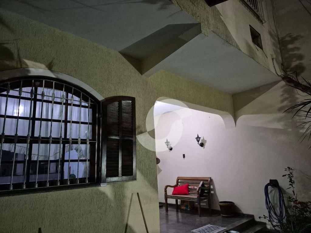Casa à venda com 3 quartos, 80m² - Santa Rosa,Niterói