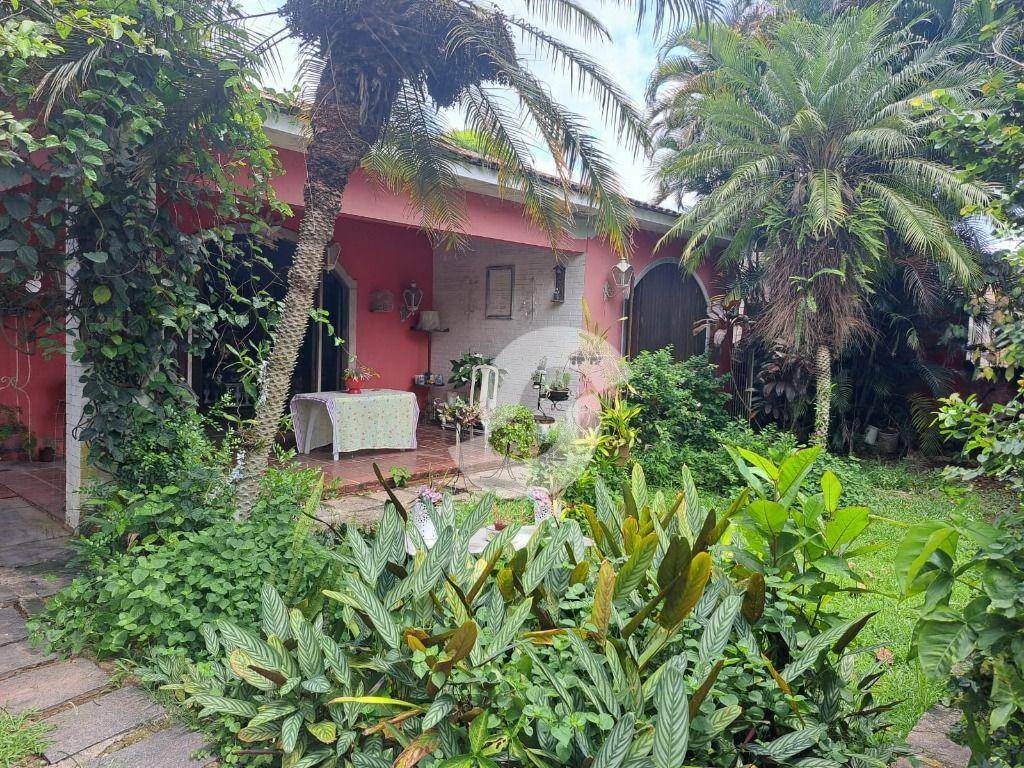 Casa à venda com 3 quartos, 200m² - Maria Paula,Niterói
