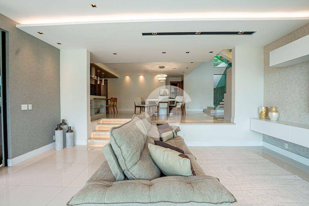 Casa à venda com 4 quartos, 298m² - São Francisco,Niterói