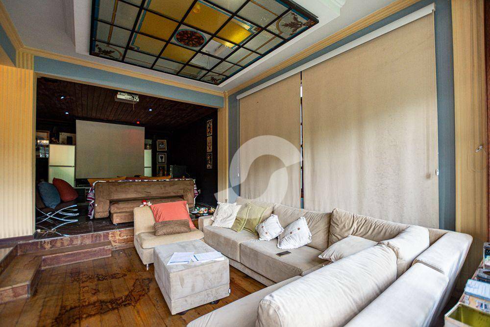 Casa à venda com 5 quartos, 463m² - São Francisco,Niterói