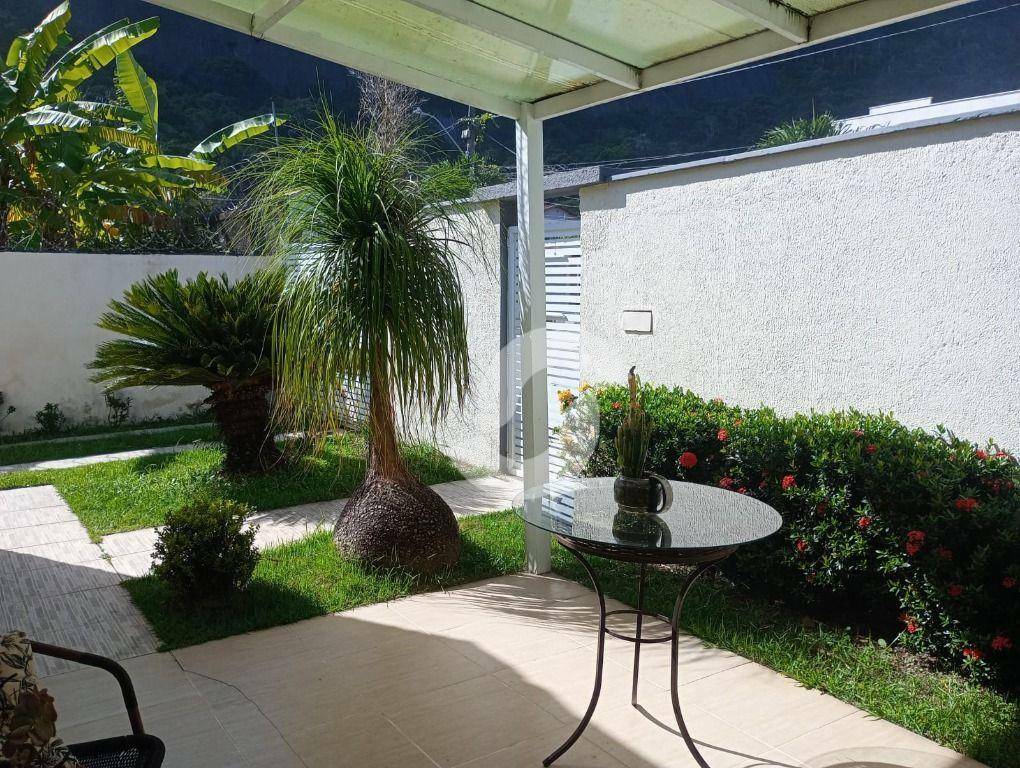 Casa à venda com 2 quartos, 72m² - Piratininga,Niterói
