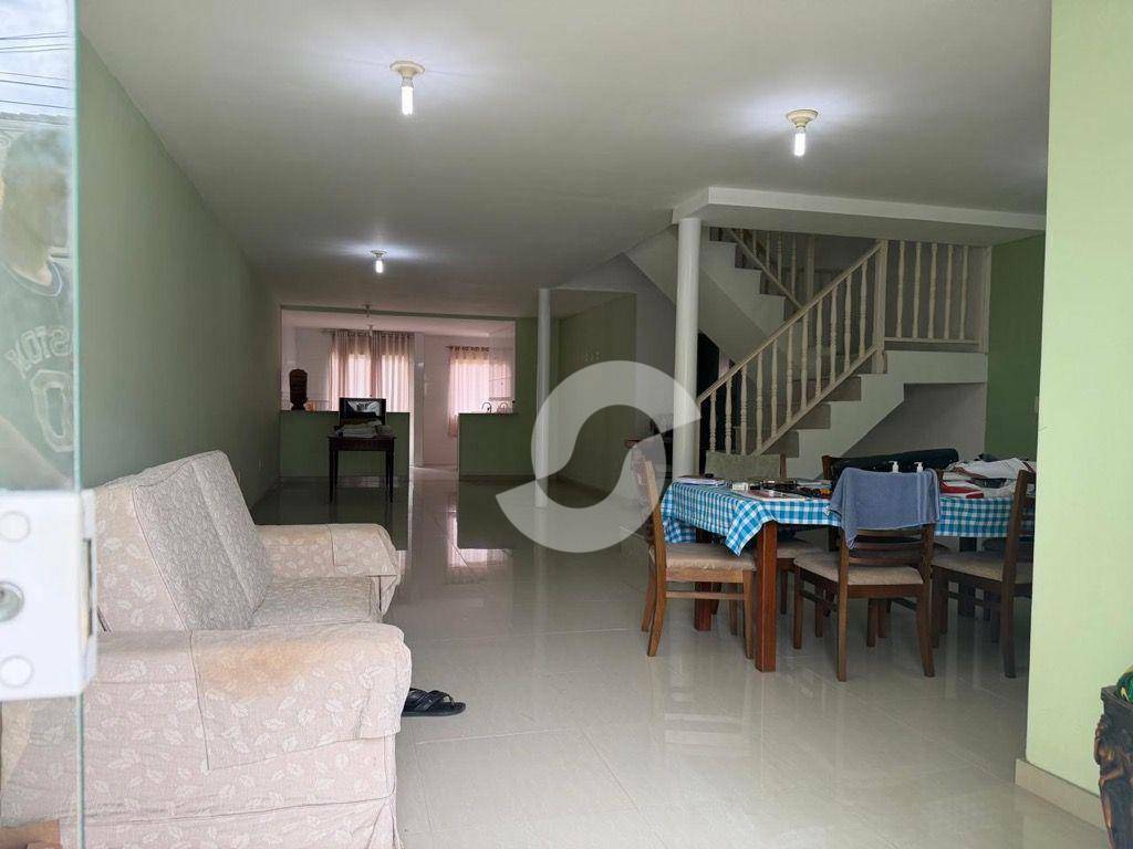 Casa à venda com 3 quartos, 220m² - Piratininga,Niterói