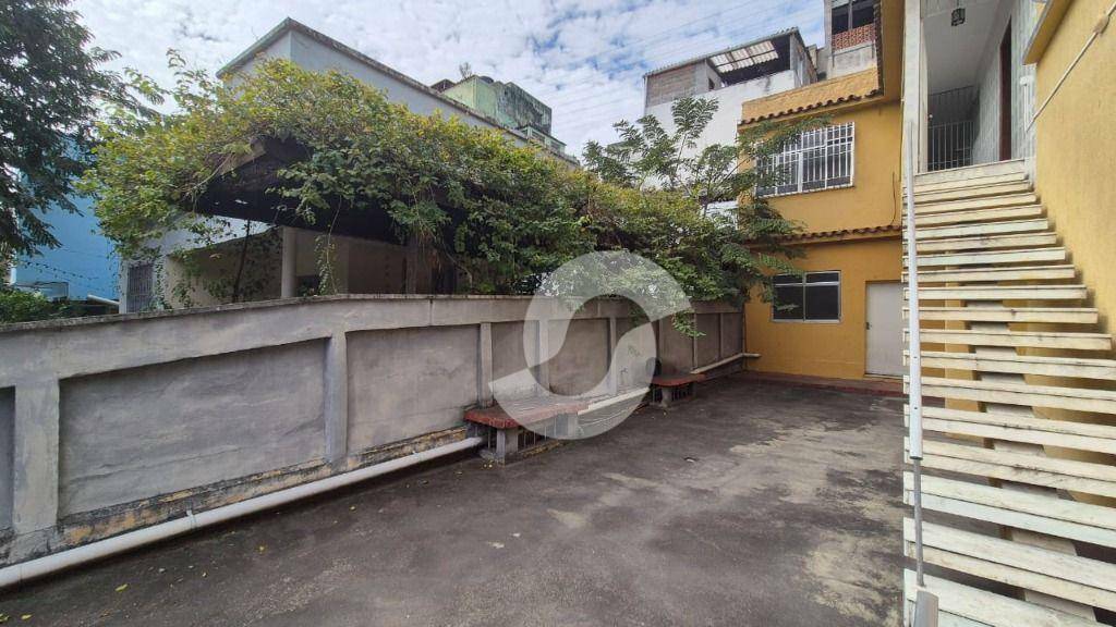  - Casa com 2 dormitórios à venda, 301 m² por R$ 600.000,00 - Fonseca - Niterói/RJ