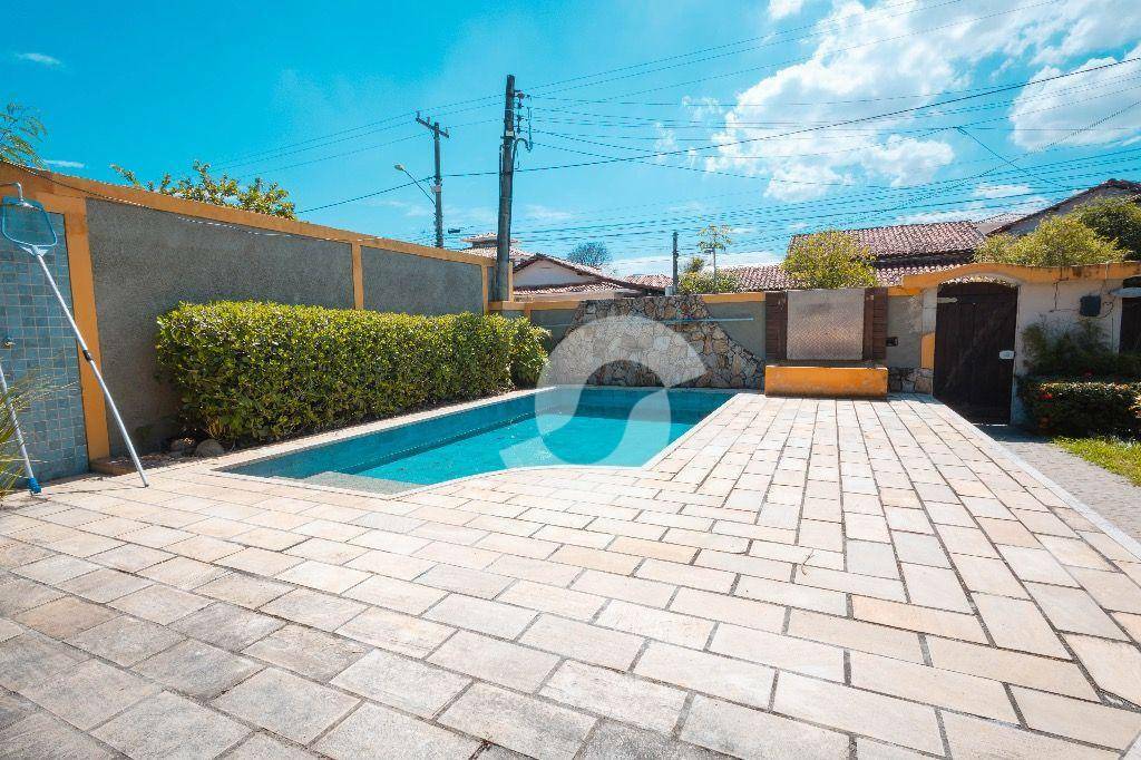 Casa à venda com 4 quartos, 300m² - Piratininga,Niterói