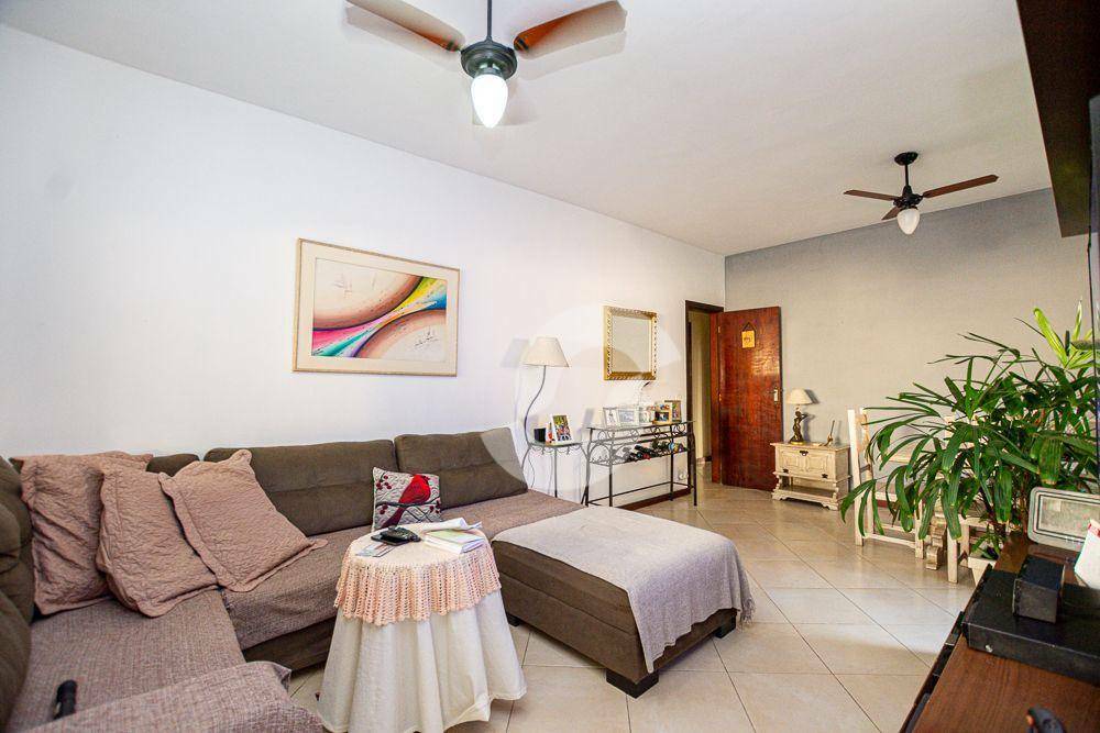 Casa à venda com 3 quartos, 187m² - Itaipu,Niterói