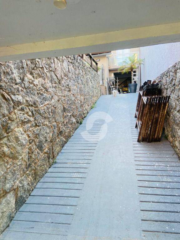  - Casa com 3 dormitórios à venda, 190 m² por R$ 1.600.000,00 - Piratininga - Niterói/RJ