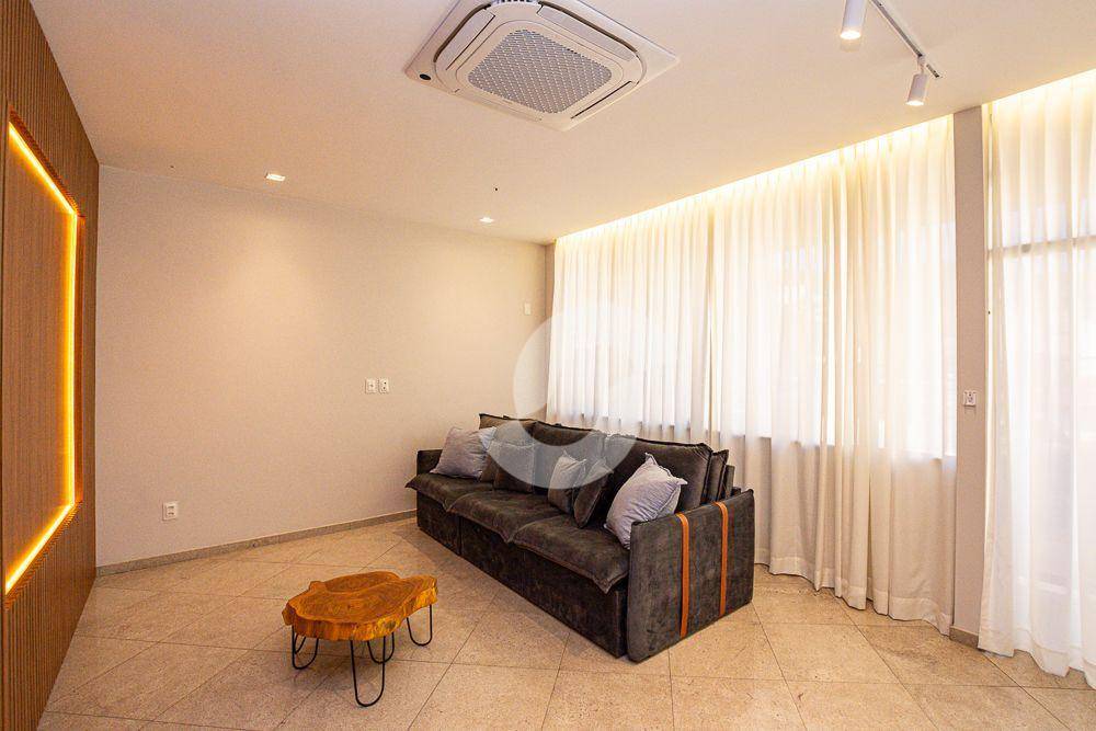 Casa à venda com 5 quartos, 501m² - São Francisco,Niterói