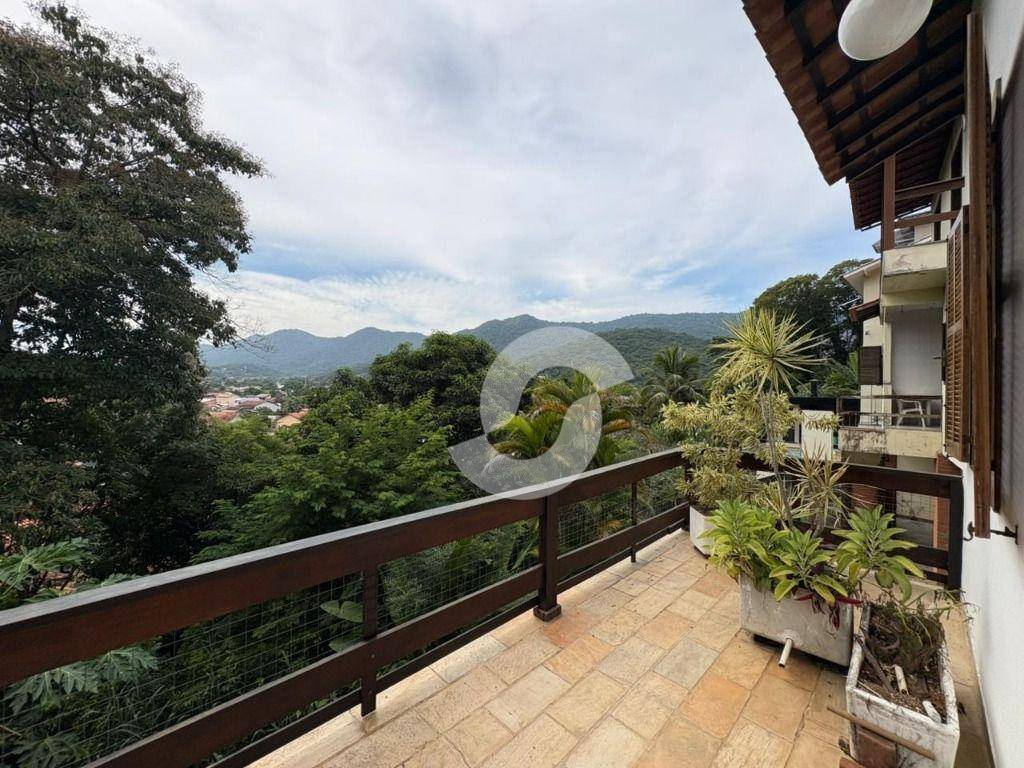 Casa à venda com 4 quartos, 210m² - Itaipu,Niterói