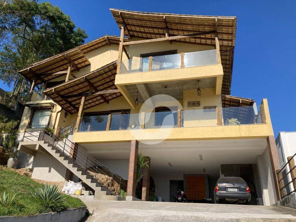 Casa à venda com 4 quartos, 418m² - Vila Progresso,Niterói