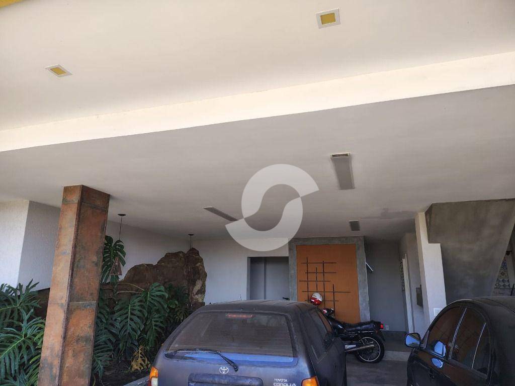 Casa à venda com 4 quartos, 418m² - Vila Progresso,Niterói