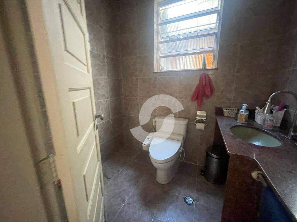  - Casa com 4 dormitórios à venda, 284 m² por R$ 570.000,00 - Centro - Niterói/RJ