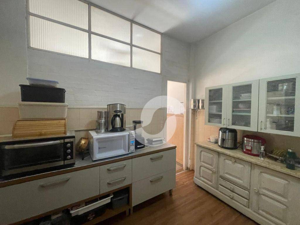Casa à venda com 4 quartos, 284m² - Centro,Niterói