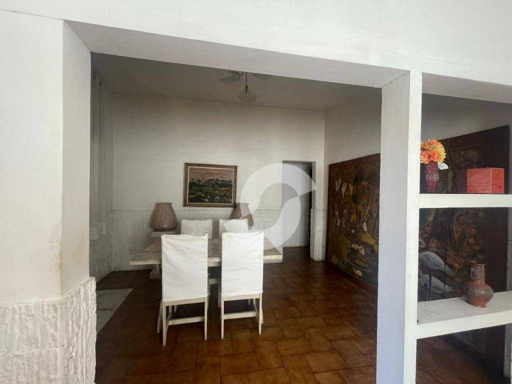 Casa à venda com 4 quartos, 284m² - Centro,Niterói