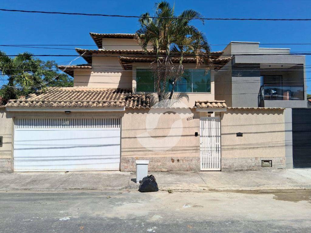 Casa à venda com 3 quartos, 200m² - Itaipu,Niterói