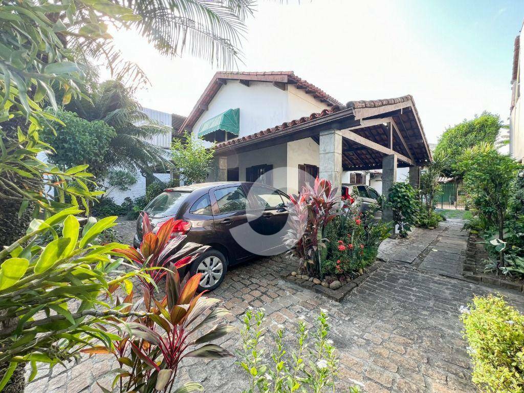 Casa à venda com 4 quartos, 243m² - Mata Paca,Niterói