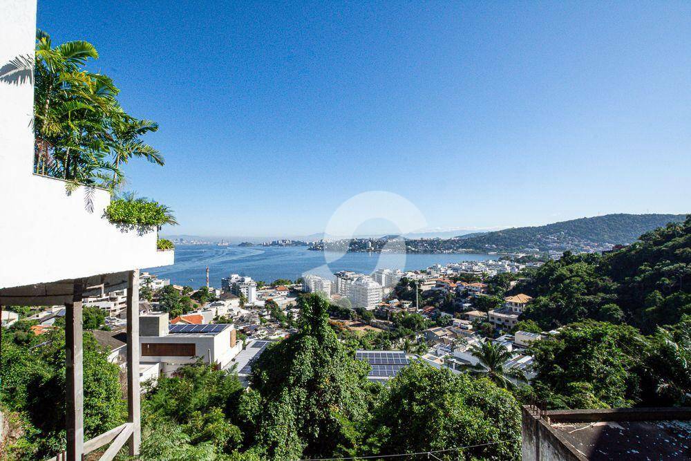  - Casa com 4 dormitórios à venda, 490 m² por R$ 2.950.000,00 - Charitas - Niterói/RJ